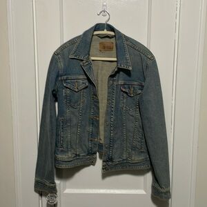 VINTAGE LEVI’S DEMIN JACKET